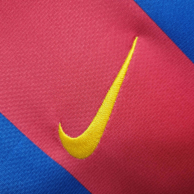 Retro Barcelona 10/11 home